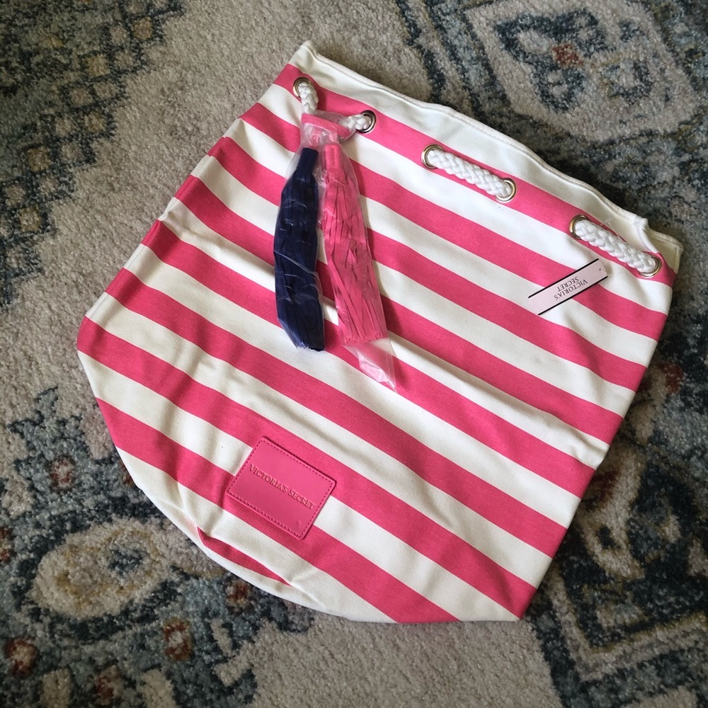 VS Water Resistant Beach Bag